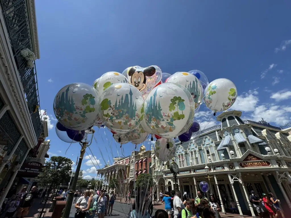 New-‘Play-in-the-Park-Balloon-Debuts-in-the-Magic-Kingdom-4