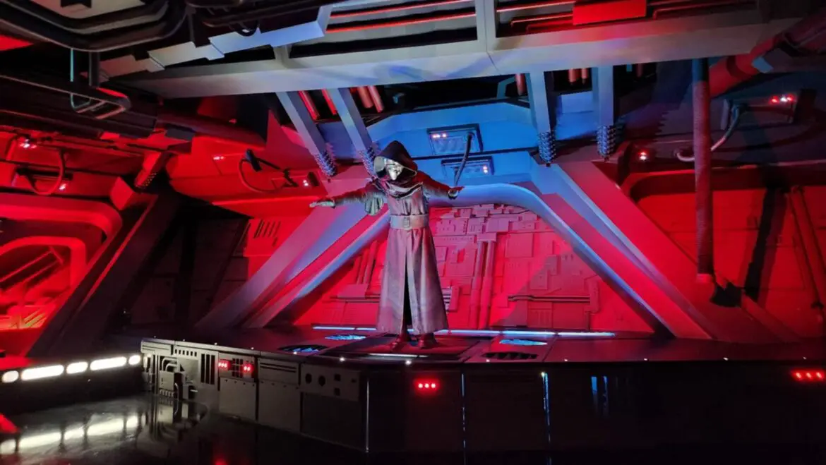Star Wars: Rise of the Resistance Will Use Standby Queue During Jollywood Nights
