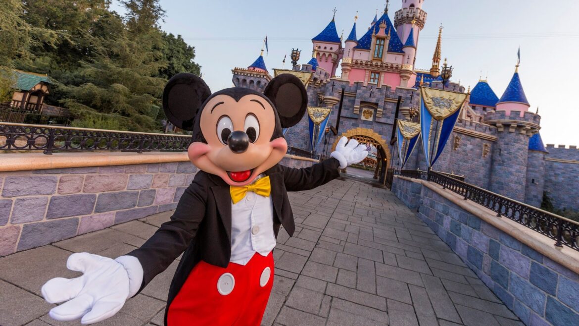 Mickey Mouse Fist at Center of Disneyland Union Dispute