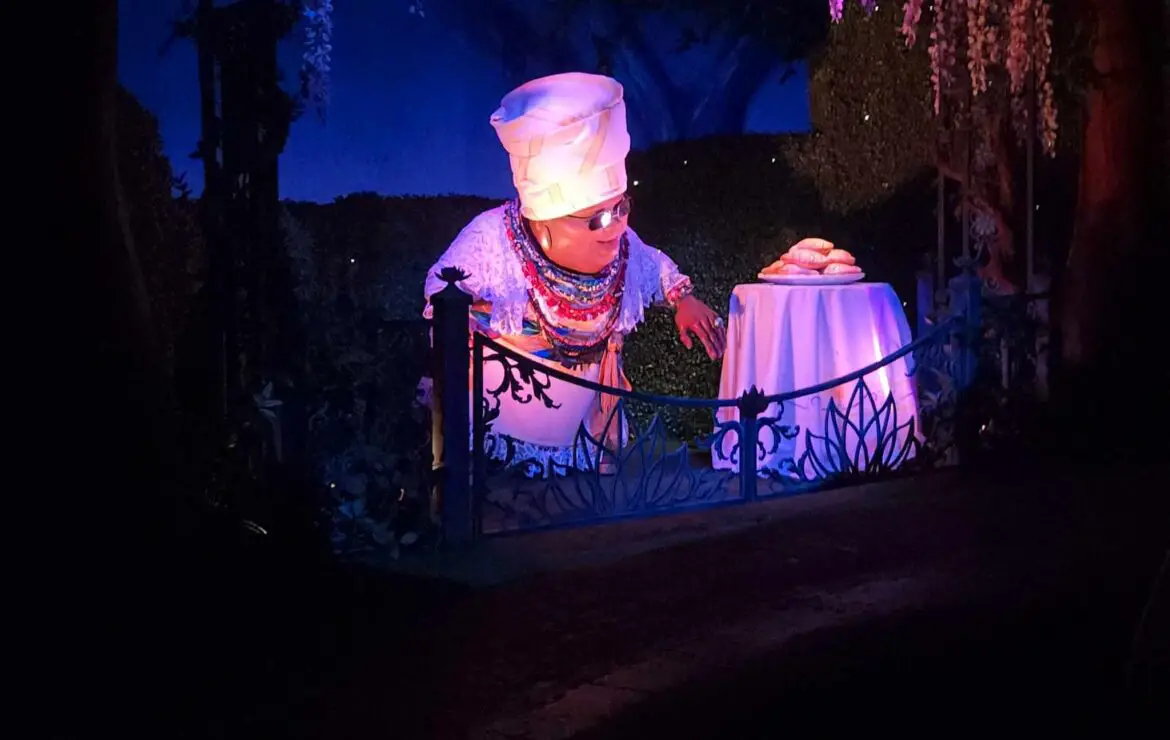 Jennifer Lewis, Voice of Mama Odie, Sings ‘Dig a Little Deeper’ While Stuck on Tiana’s Bayou Adventure