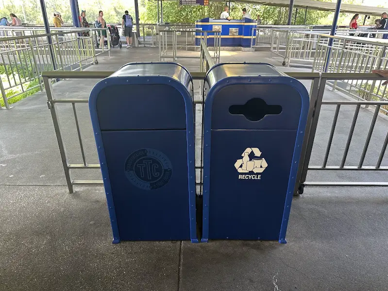 trash-cans