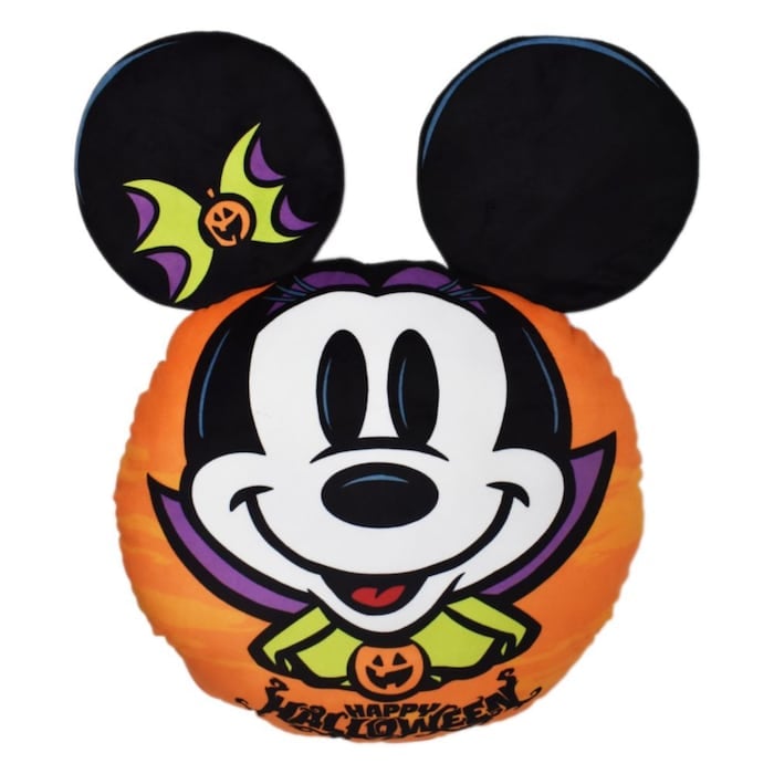 Disney-Cruise-Line-Releases-New-Halloween-In-Room-Decor-Package-3