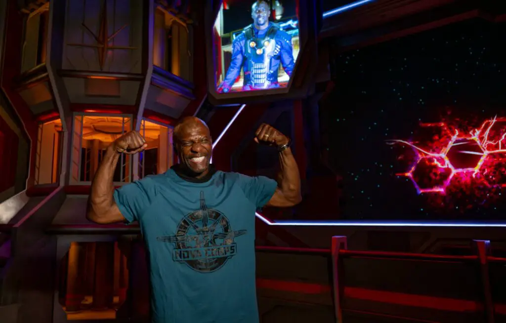 Terry-Crews-Visits-Guardians-of-the-Galaxy-Cosmic-Rewind-in-EPCOT-3