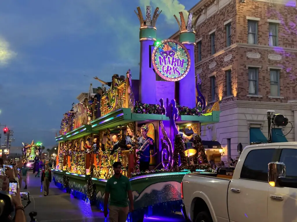 Dates for 2024 Universal Orlando Mardi Gras Revealed 1