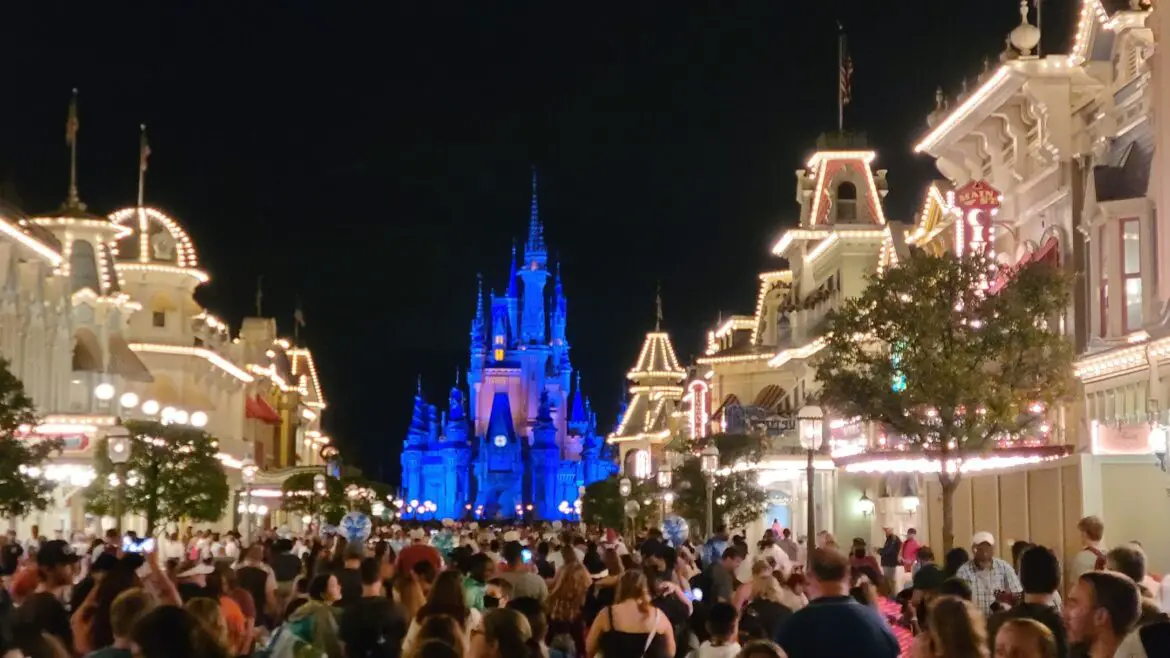 Heavy Police Presence at the Magic Kingdom Last Night Due to False Gun Scare