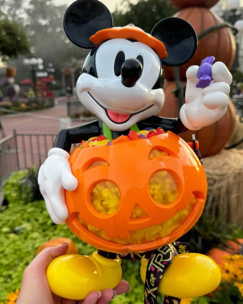 mickeyhalloween2