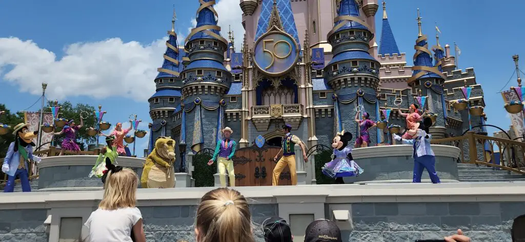 Disney Looking for Dancers for Mickey's Magical Friendshipo Faire 2