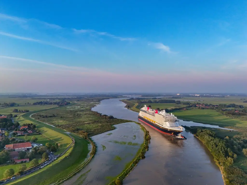 Disney Treasure Leaves Meyer Werft Shipyard Toward Open Water for the First Time 2