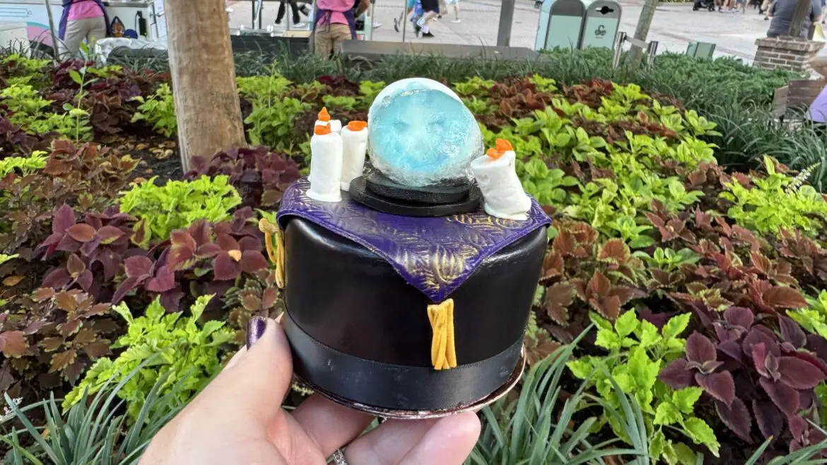 Haunted Mansion Madame Leota Petit Cake from Disney Springs