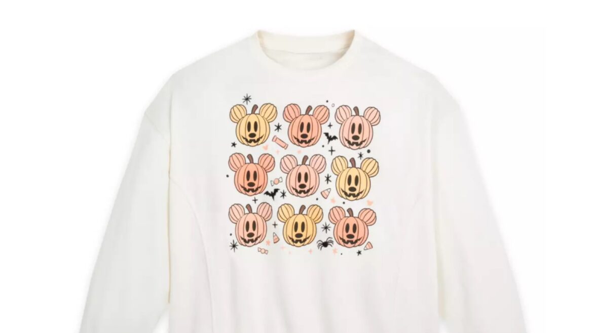 This Mickey Mouse Pumpkin Halloween Sweatshirt Is A Must-Have for Fall!