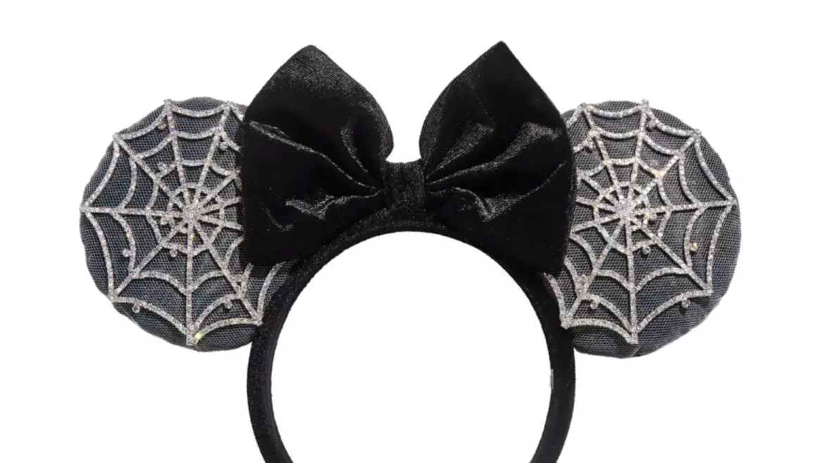 New Minnie Mouse Spider Web Ear Headband For A Glamorous and Gothic Look!