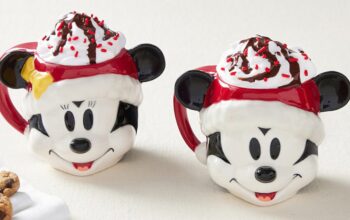 Santa Mickey Mouse and Minnie Mouse Mug Set