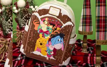 Winnie the Pooh & Friends Christmas Greetings Light Up Mini Backpack