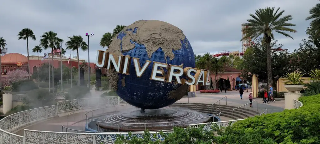 What is Universal Orlando's Storm Policy? 2