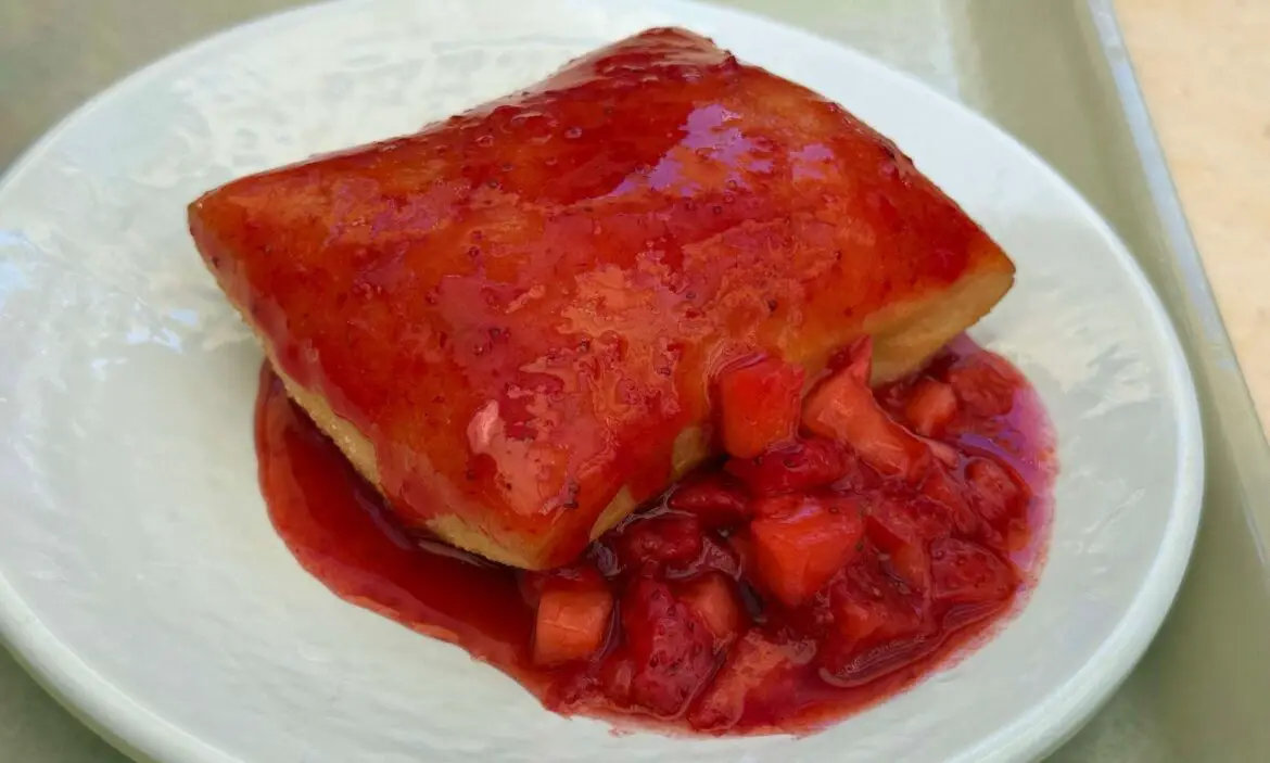 We tried the Strawberry Filled Beignet at Disneyland