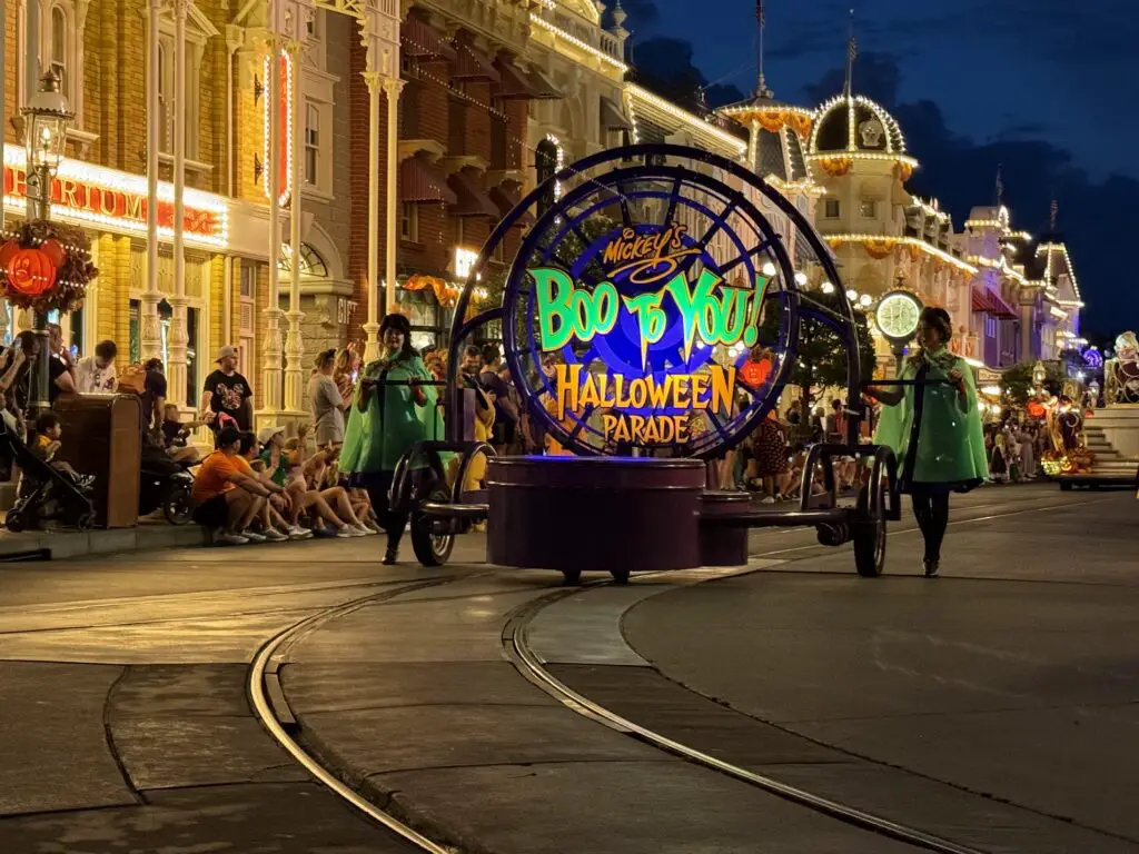 mickey's not so scary halloween party boo to you parade