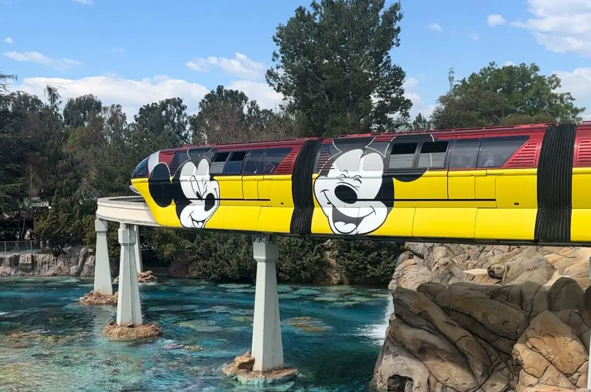 Disneyland Monorail Returning to Service this Week