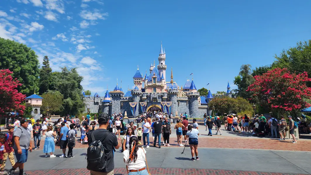 Triple Digit Heat Wave Coming to Southern California and Disneyland this Week