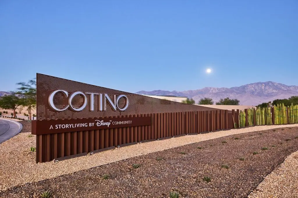 Cotino Storyliving by Disney Entrance Gate First Look 12