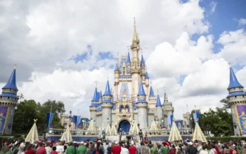 Disney Parks Christmas Day Parade