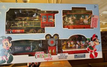 Mickey Mouse and Friends Making Christmas Magical Train Set