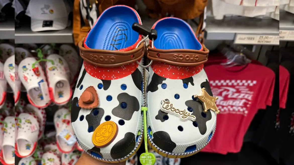 Woody Crocs To Roundup Your Style!