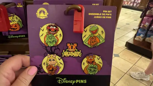 The Muppets Halloween Glow-in-the-Dark Pin Set