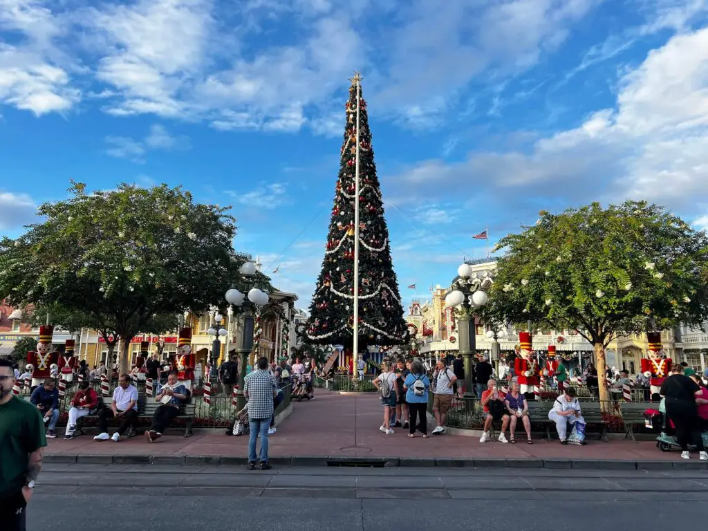 Magic Kingdom Christmas Day Park Pass Reservations Gone for Annual Passholders