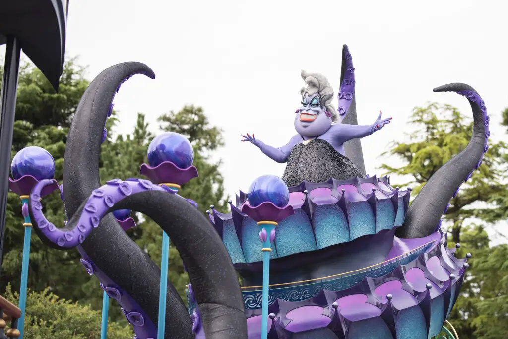 NEW Disney Villains Daytime Parade at Tokyo Disneyland 2