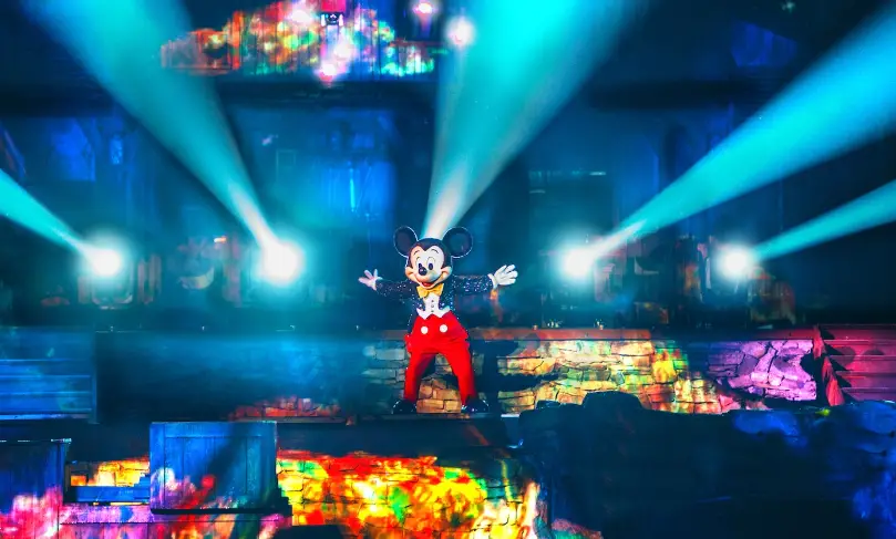 Disneyland Reduces Performance of Fantasmic to Weekends Only