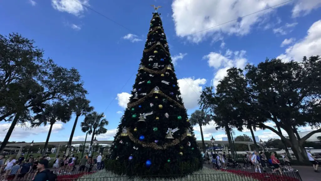 Christmas Decoations and Christmas Tree Up Now in EPCOT 1