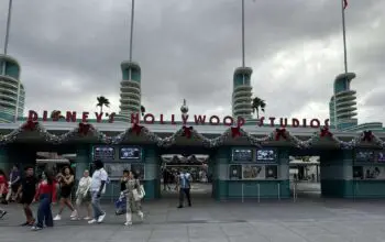 Christmas Decorations Hollywood Studios (2)