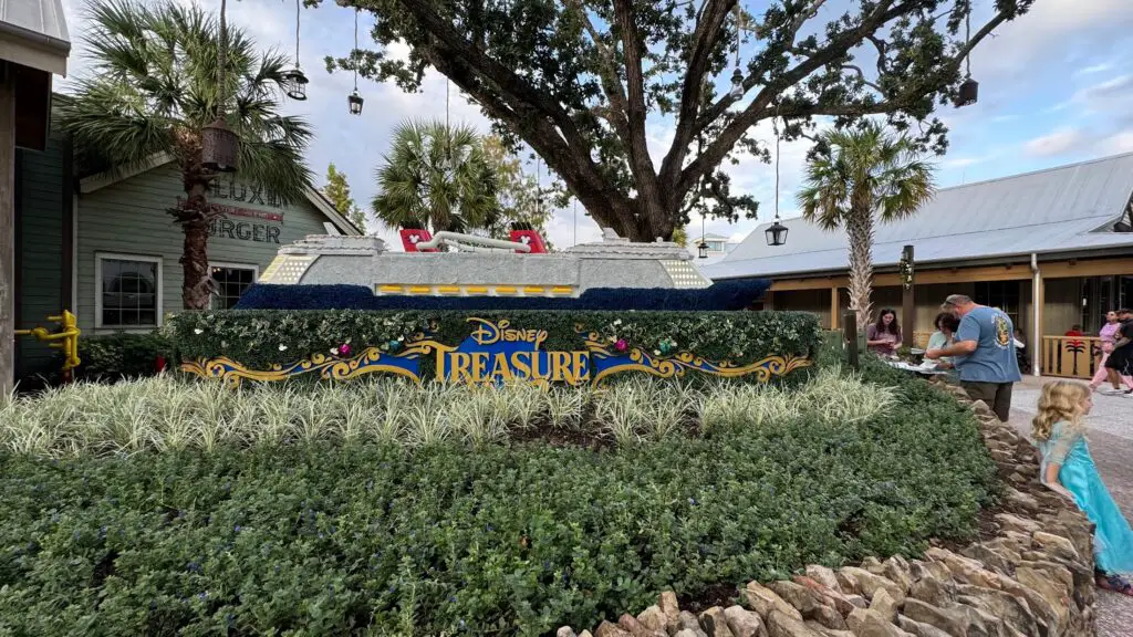 Disney Springs Decorated for the Holidays 2024 5