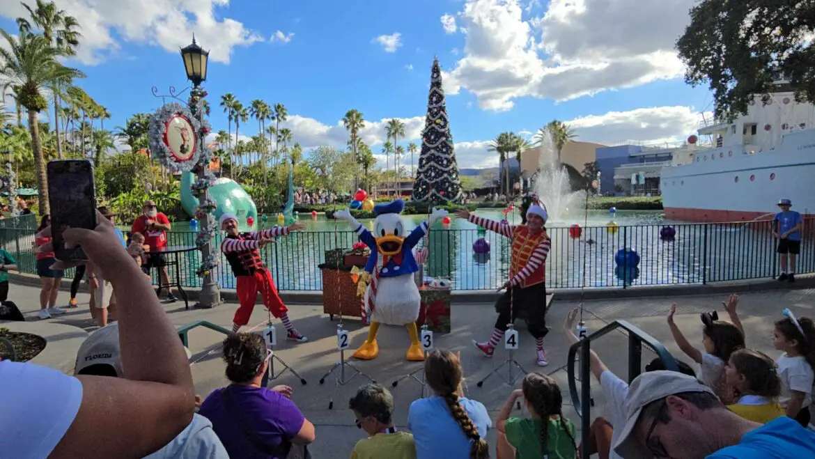 New Donald Duck & Friends Holiday Show at Disney’s Hollywood Studios