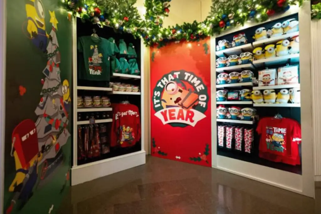 First Look at 2024 Universal Orlando Holiday Tribute Store 3