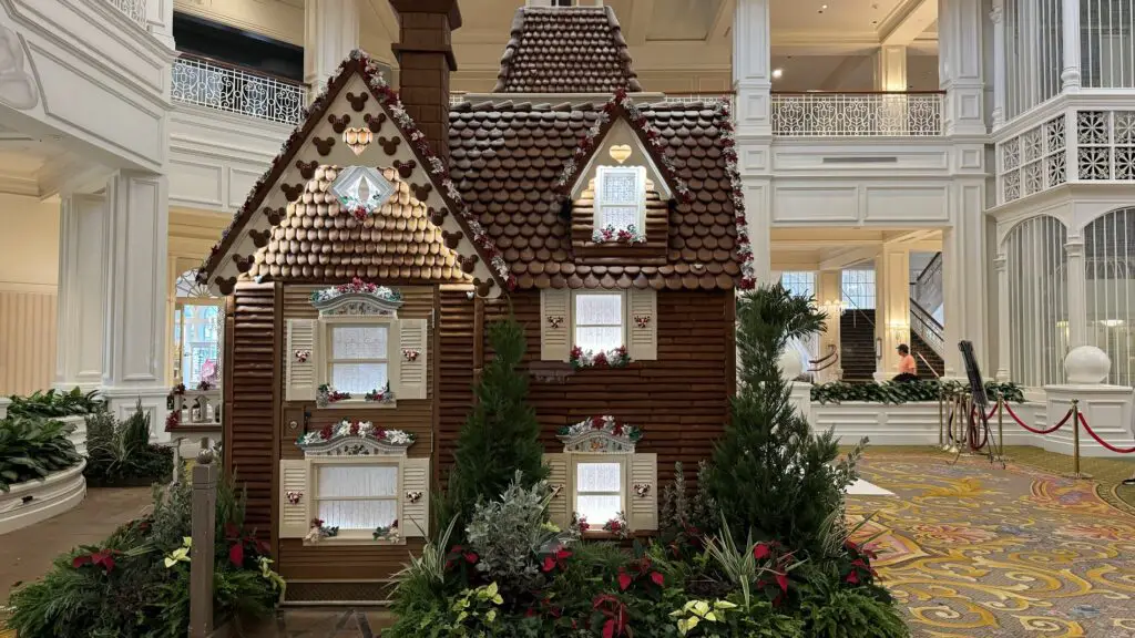 Holiday Gingerbread House Grand Floridian 8