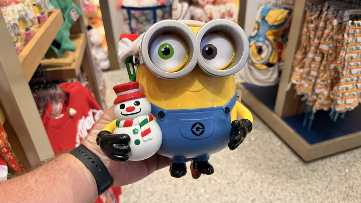 Minion Holiday Popcorn Bucket Arrives at Universal Orlando