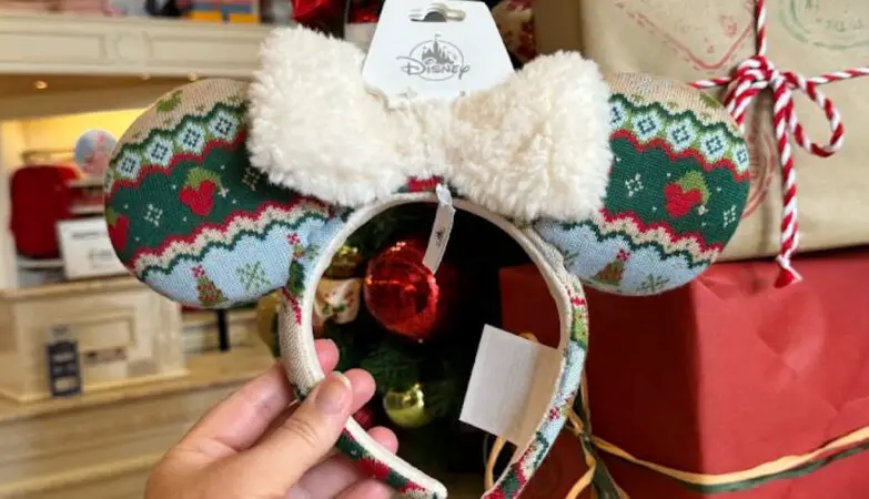 Minnie Mouse Holiday Knitted Ear Headband