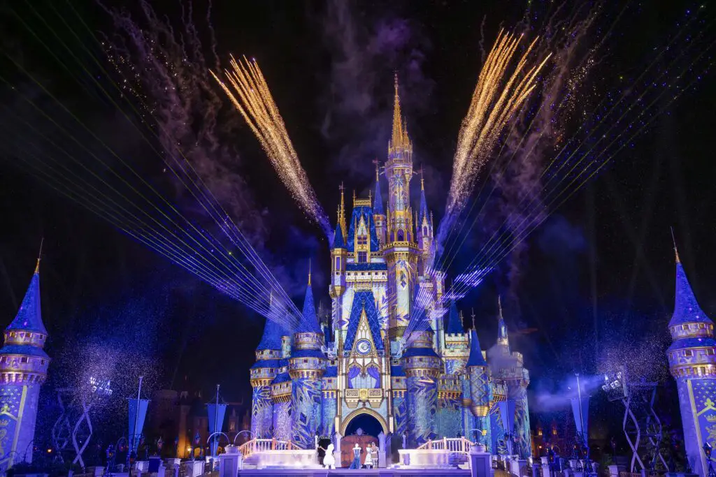 Frozen Holiday Surprise Arrives in Magic Kingdom Park