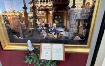 Mickey’s Christmas Carol Window Display Returns to the Magic Kingdom for the Holidays 1