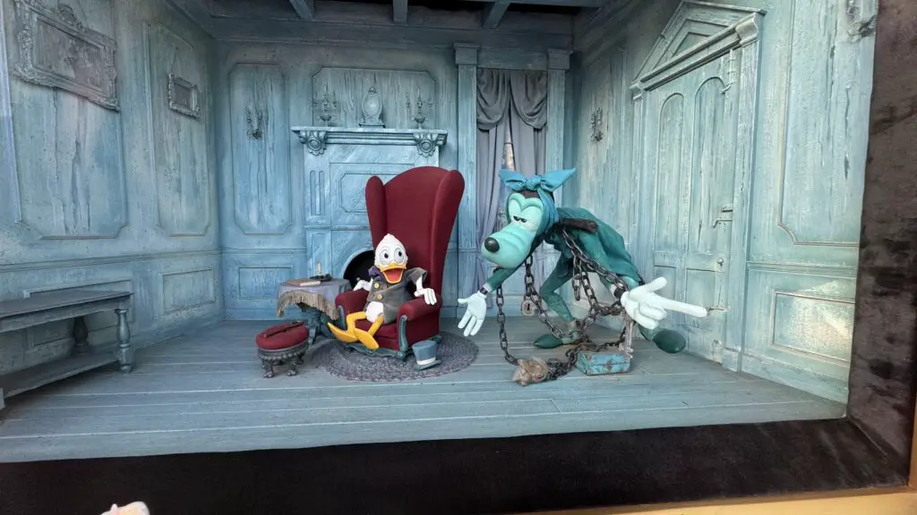 Mickey’s Christmas Carol Window Display Returns to the Magic Kingdom for the Holidays 8