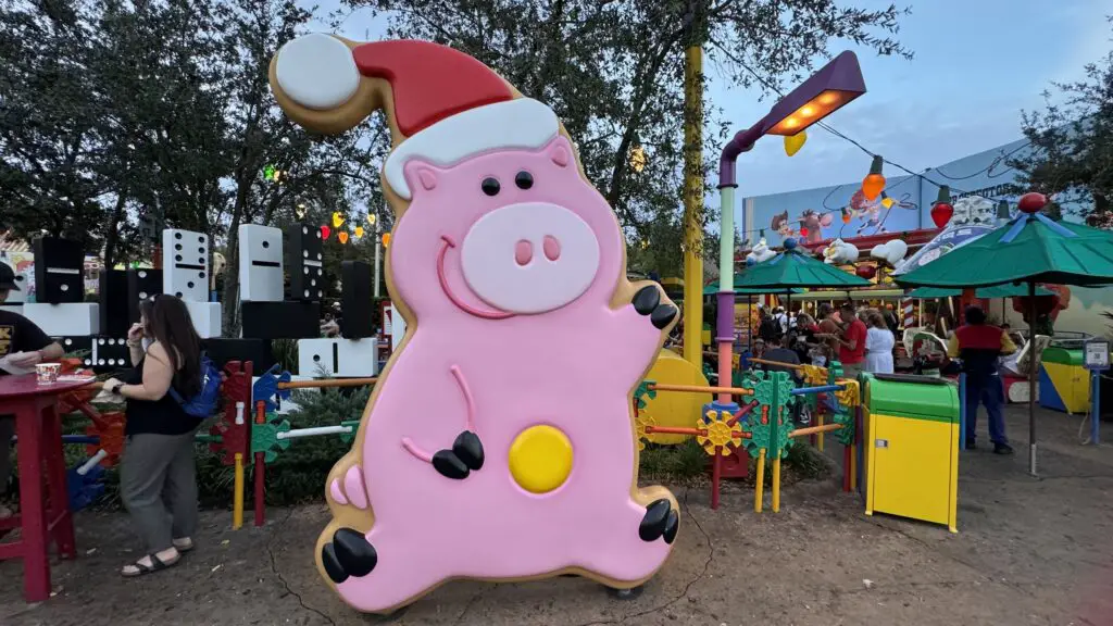 Some Seating Area Open for Woody's Lunchbox in Hollywood Studios 2