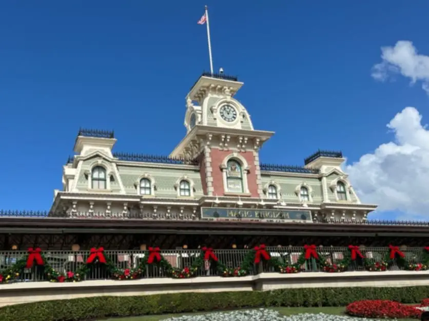 Disney World Extends Park Hours for New Year's Week 3