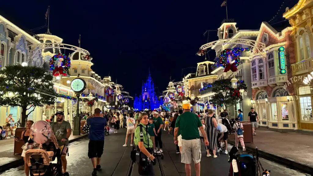 Disney World Extends Theme Park Hours for Christmas Week 1