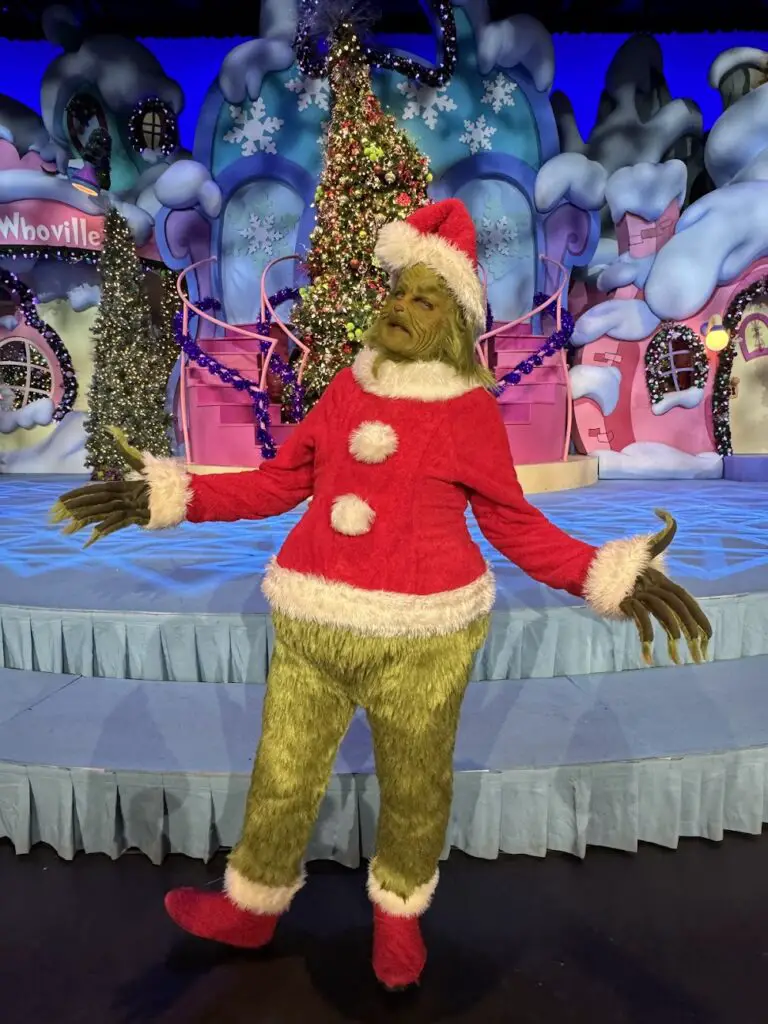 Grinch & Friends Character Breakfast at Universal Orlando Holiday Dining Review 12