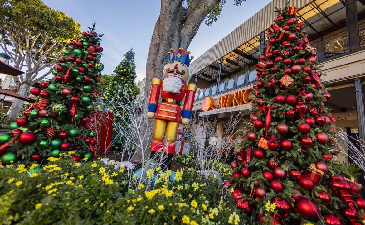 Holiday Activities For $10 or Less at Disneyland