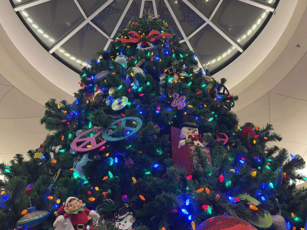 Pop Century Resort Decorated for the Holidays 9