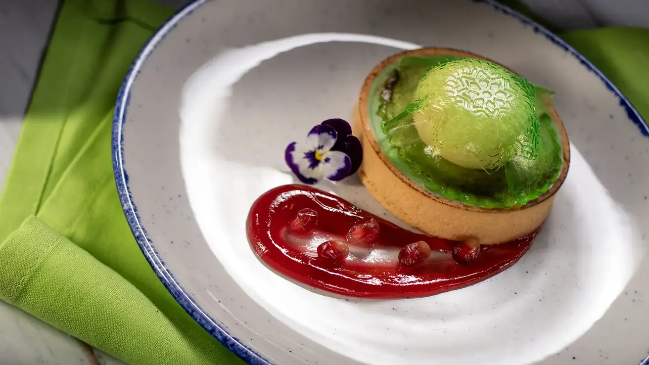 2025-wdw-epcot-festival-of-the-arts-TangierineCafe_AvocadoCoconutCustardTart