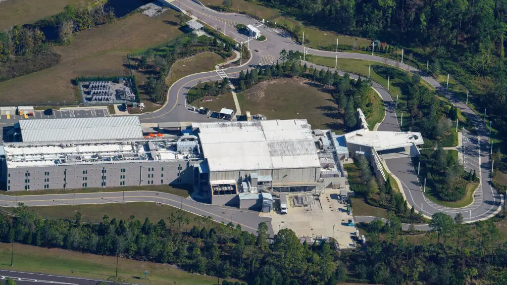 Aerial Look at former Star Wars Galactic Starcruiser Hotel 1