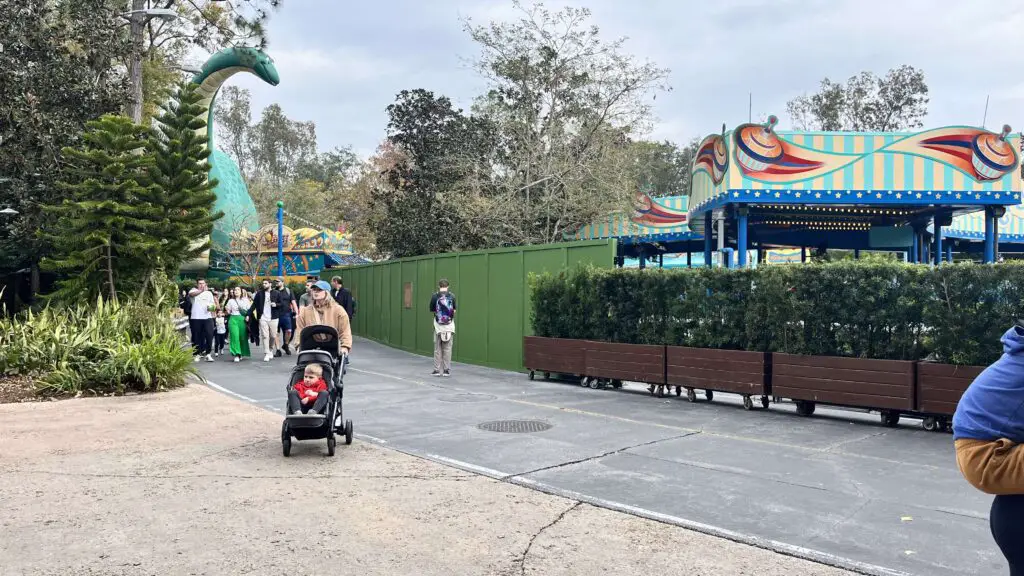 dinoland walls